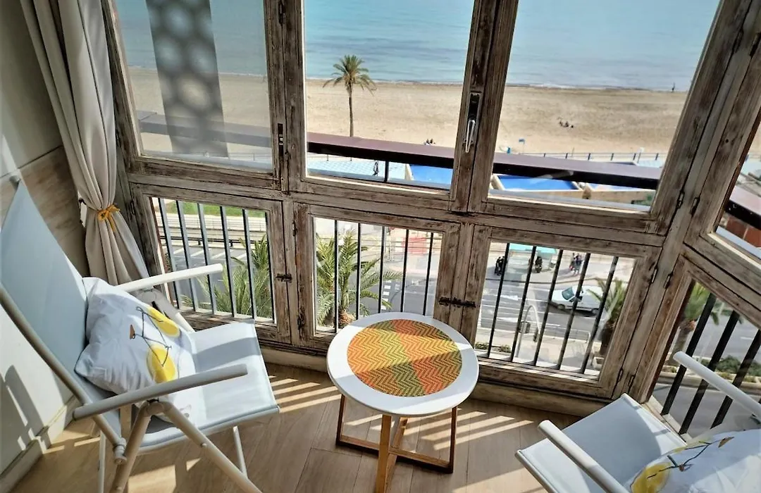 Front-awesome Seaviews-aa-wifi *